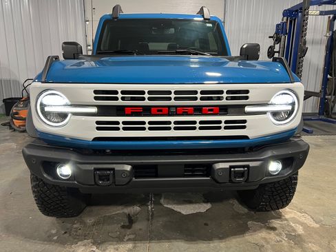 Used 2024 Ford Bronco Heritage Edition image 2
