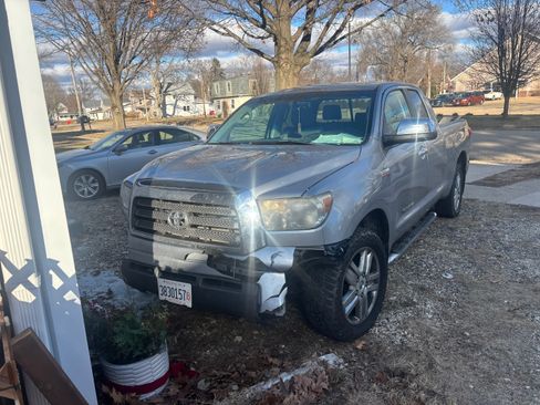 Used 2007 Toyota Tundra Limited image 2