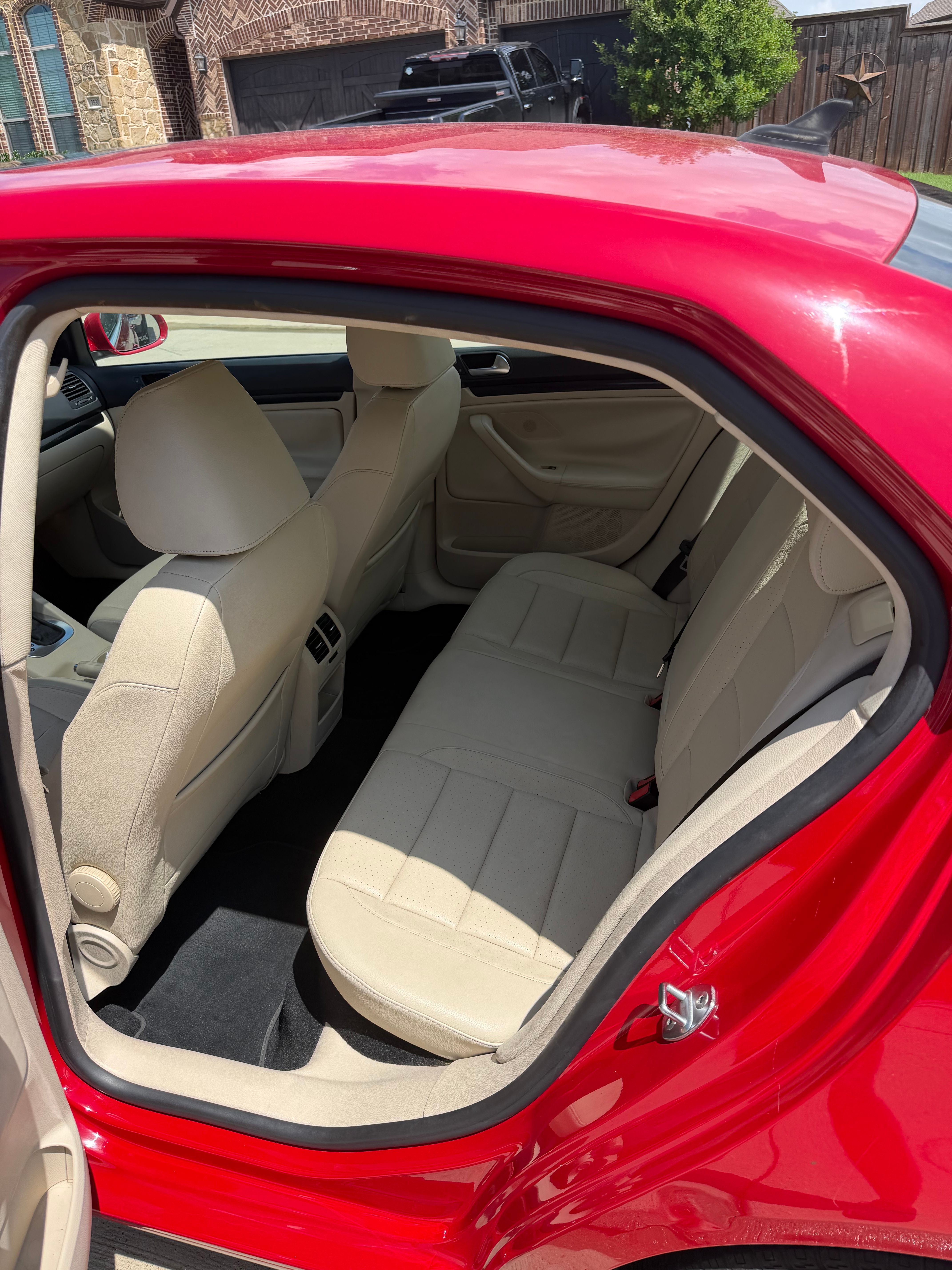 Used 2010 Volkswagen Jetta SE FWD image 12