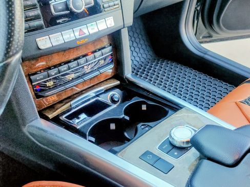 Used 2014 Mercedes-Benz E 350 Sedan image 17