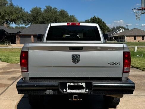 Used 2013 RAM 2500 Tradesman w/ Chrome Appearance Group image 6