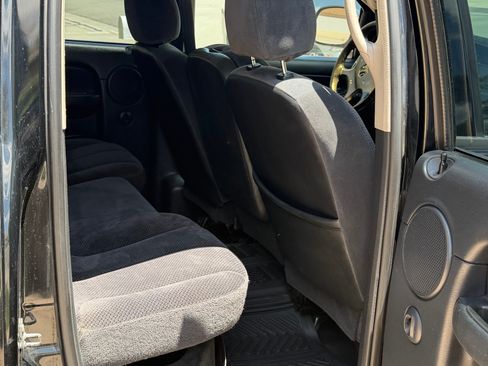 Used 2002 Dodge Ram 1500 Truck 2WD Quad Cab image 2