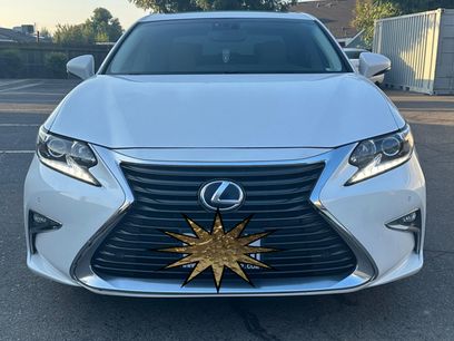 Used 2016 Lexus ES 300h 300h Sedan 4D w/ Navigation System Package