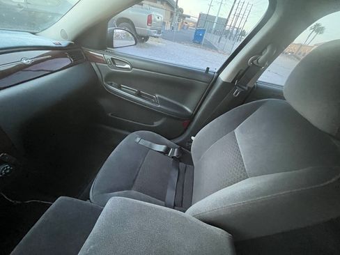 Used 2009 Chevrolet Impala LT FWD image 10