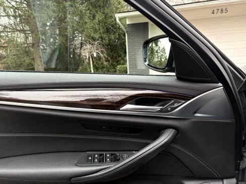 Used 2018 BMW 540i xDrive image 17