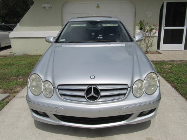 Used 2007 Mercedes-Benz CLK 350 Coupe image 2