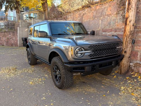 Used 2023 Ford Bronco Badlands AWD/4WD image 2