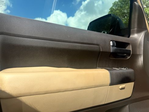 Used 2010 Toyota Tundra SR5 image 24