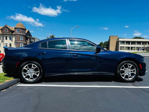 Used 2016 Dodge Charger SXT AWD/4WD image 8