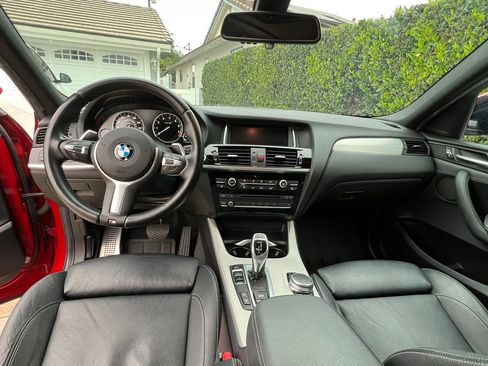 Used 2017 BMW X4 xDrive28i image 12