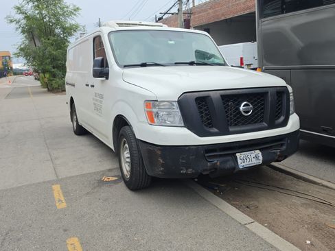 Used 2019 Nissan NV 1500 S w/ Back Door Glass Package RWD image 1