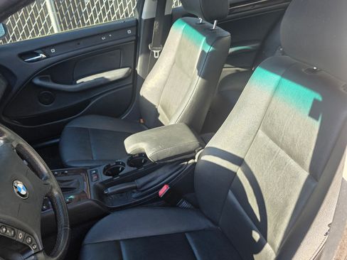 Used 2003 BMW 325i Sedan image 6