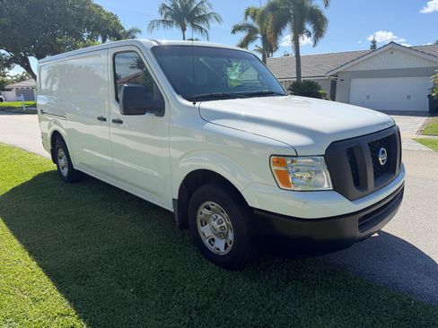 Used 2014 Nissan NV 1500 SV w/ Side & Curtain Airbag Package RWD image 1