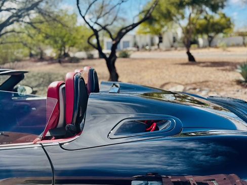 Used 2011 Porsche Boxster Spyder image 4