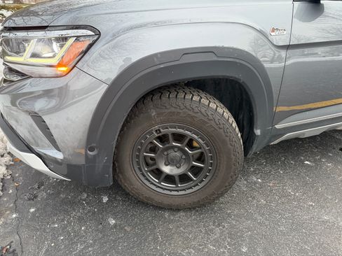 Used 2021 Volkswagen Atlas SEL image 13