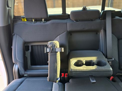 Used 2025 Chevrolet Silverado 2500 LT w/ Safety Package image 10