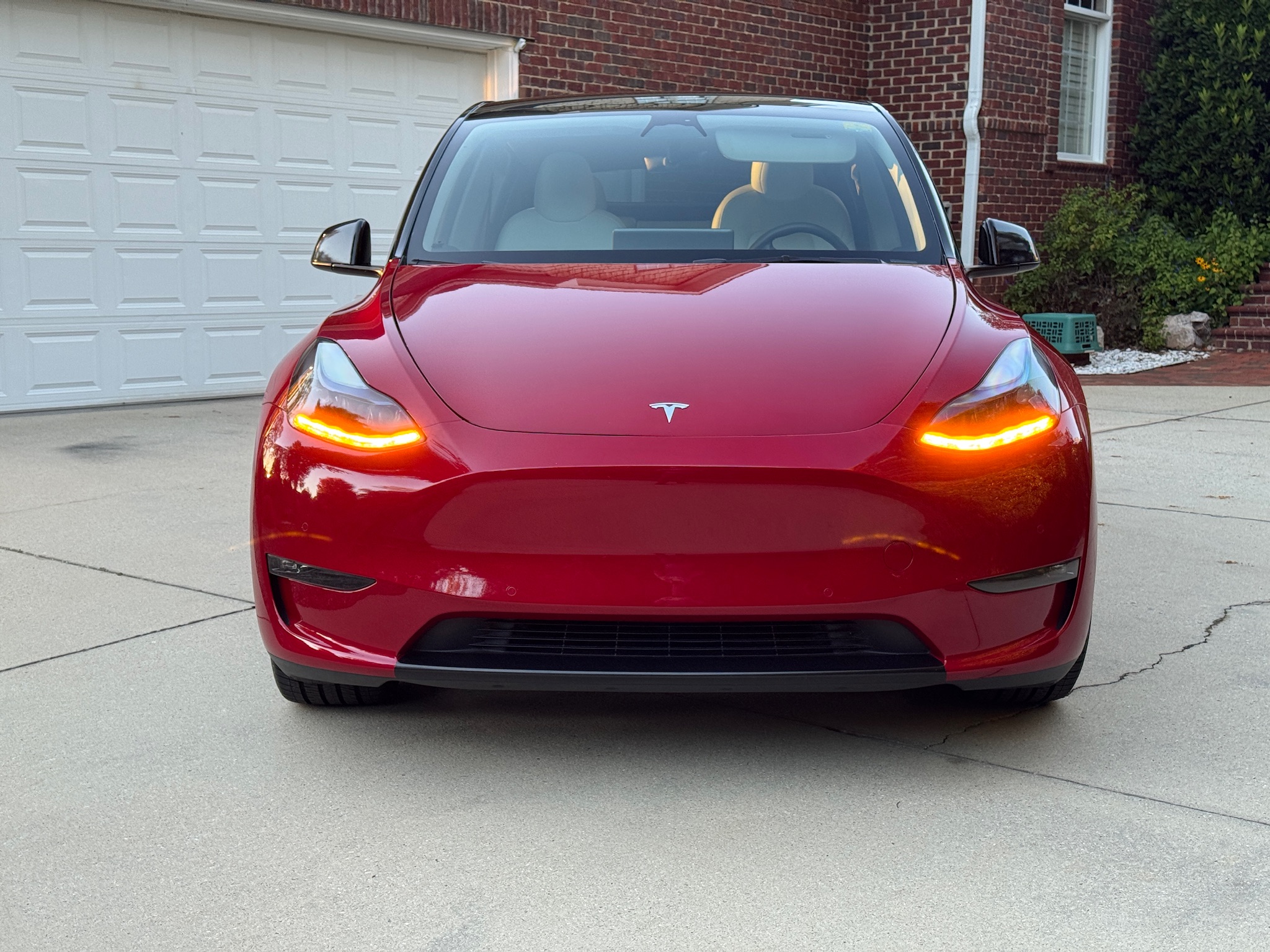 Used 2022 Tesla Model Y Performance AWD/4WD image 2