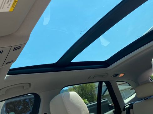 Used 2015 BMW X1 sDrive28i image 9