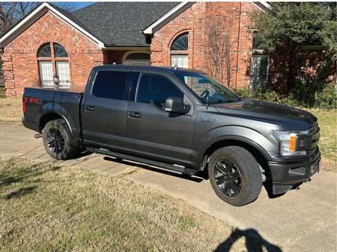 Used 2018 Ford F150 XLT w/ Equipment Group 302A Luxury image 1