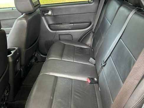 Used 2010 Ford Escape Limited image 12
