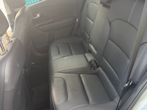 Used 2022 Kia Niro EX Premium FWD image 13