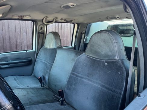 Used 2004 Ford F350 XL image 10