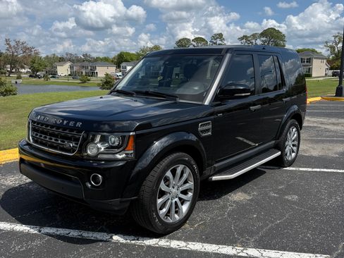 Used 2015 Land Rover LR4 HSE image 6