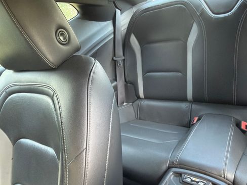 Used 2016 Chevrolet Camaro LT RWD image 24