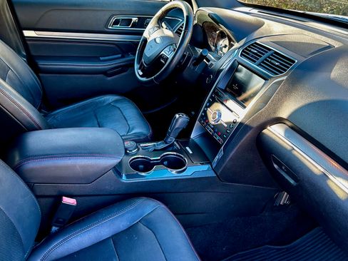 Used 2016 Ford Explorer Sport w/ Equipment Group 401A image 8