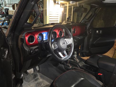 Used 2019 Jeep Wrangler Unlimited Rubicon w/ Dual Top Group image 9
