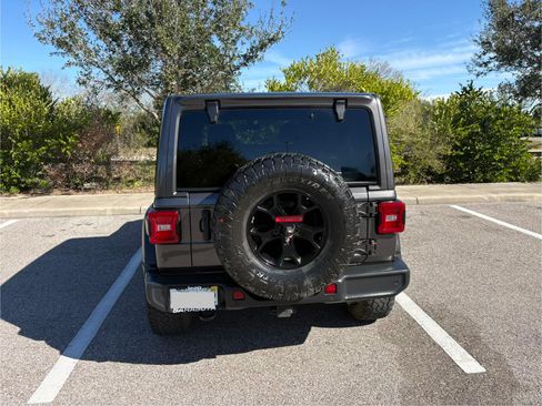 Used 2020 Jeep Wrangler Unlimited Sport image 11