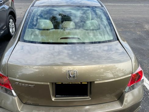 Used 2009 Honda Accord LX image 2