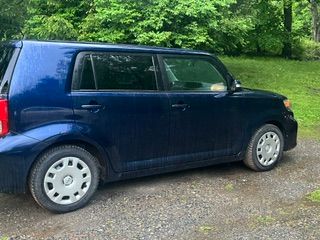 Used 2013 Scion xB FWD image 12