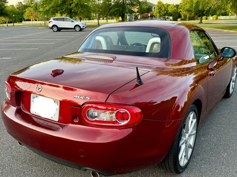 Used 2012 MAZDA MX-5 Miata Grand Touring w/ Premium Pkg RWD image 6