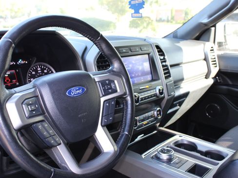 Used 2021 Ford Expedition XLT RWD image 27