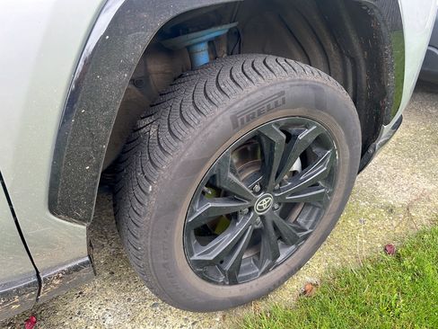 Used 2024 Toyota RAV4 XSE image 15