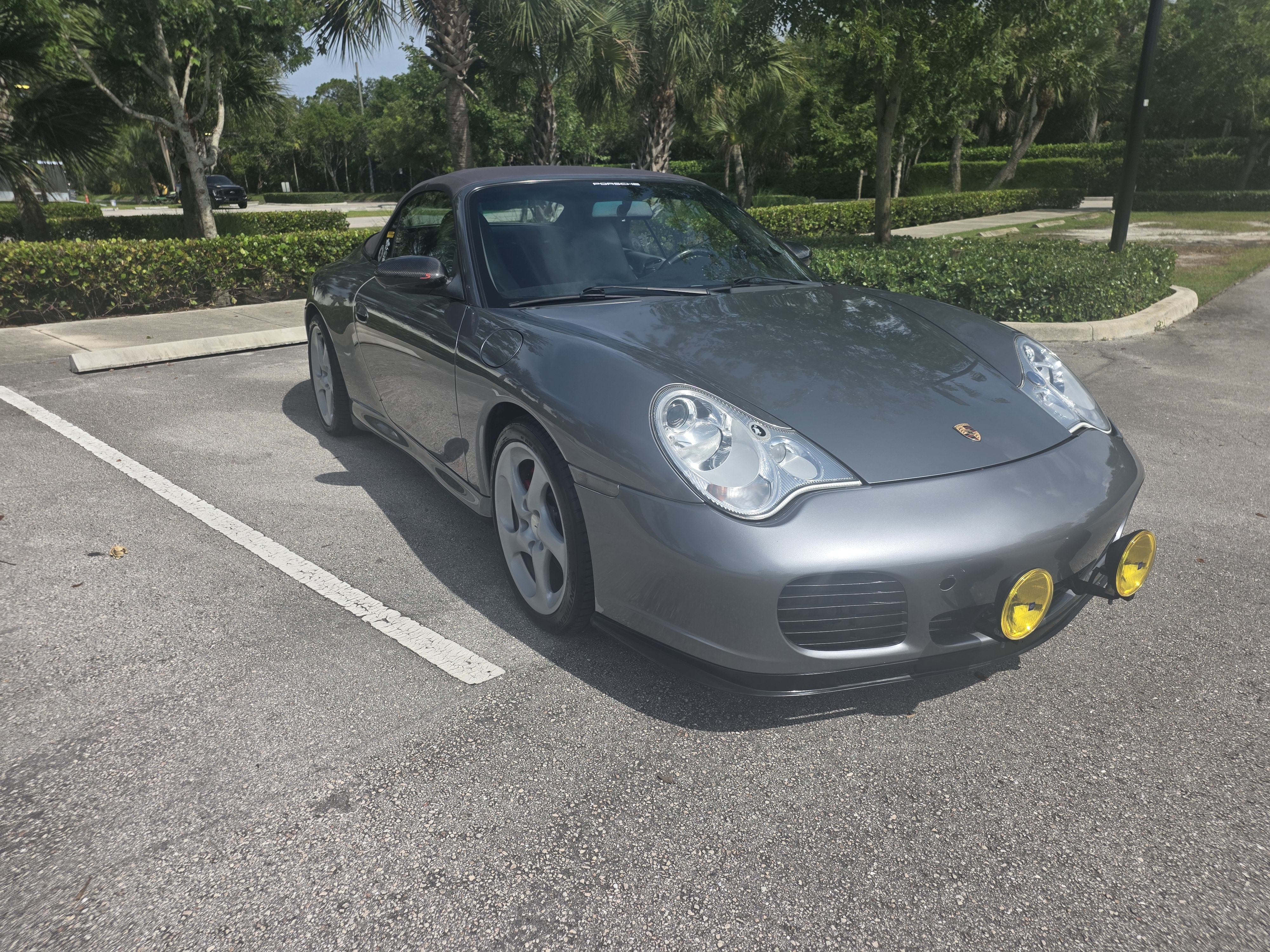 Used 2004 Porsche 911 Carrera 4S AWD/4WD image 1