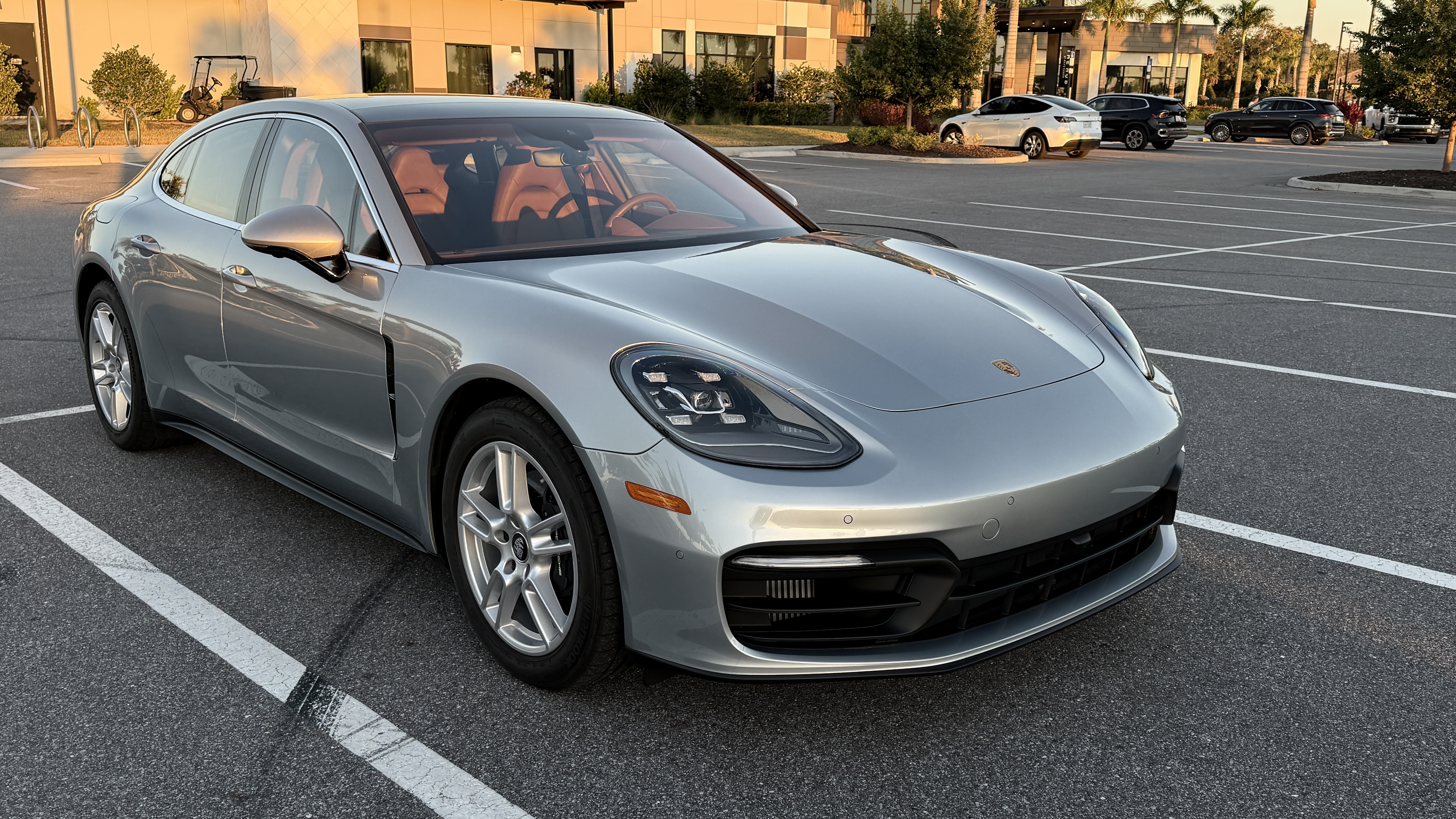 Used 2021 Porsche Panamera 4 AWD/4WD image 5