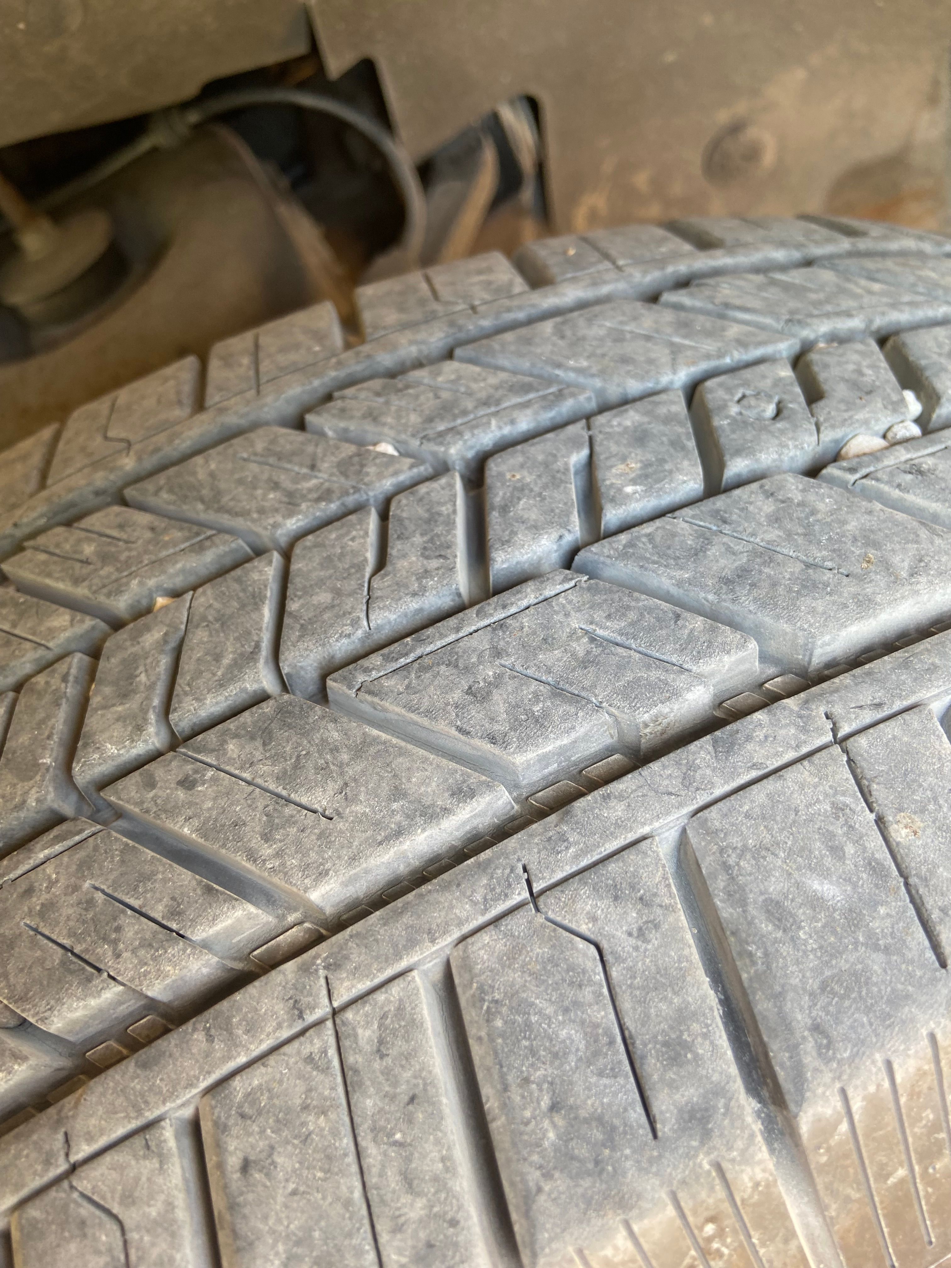 Used 2012 Chevrolet Express 2500 RWD image 14