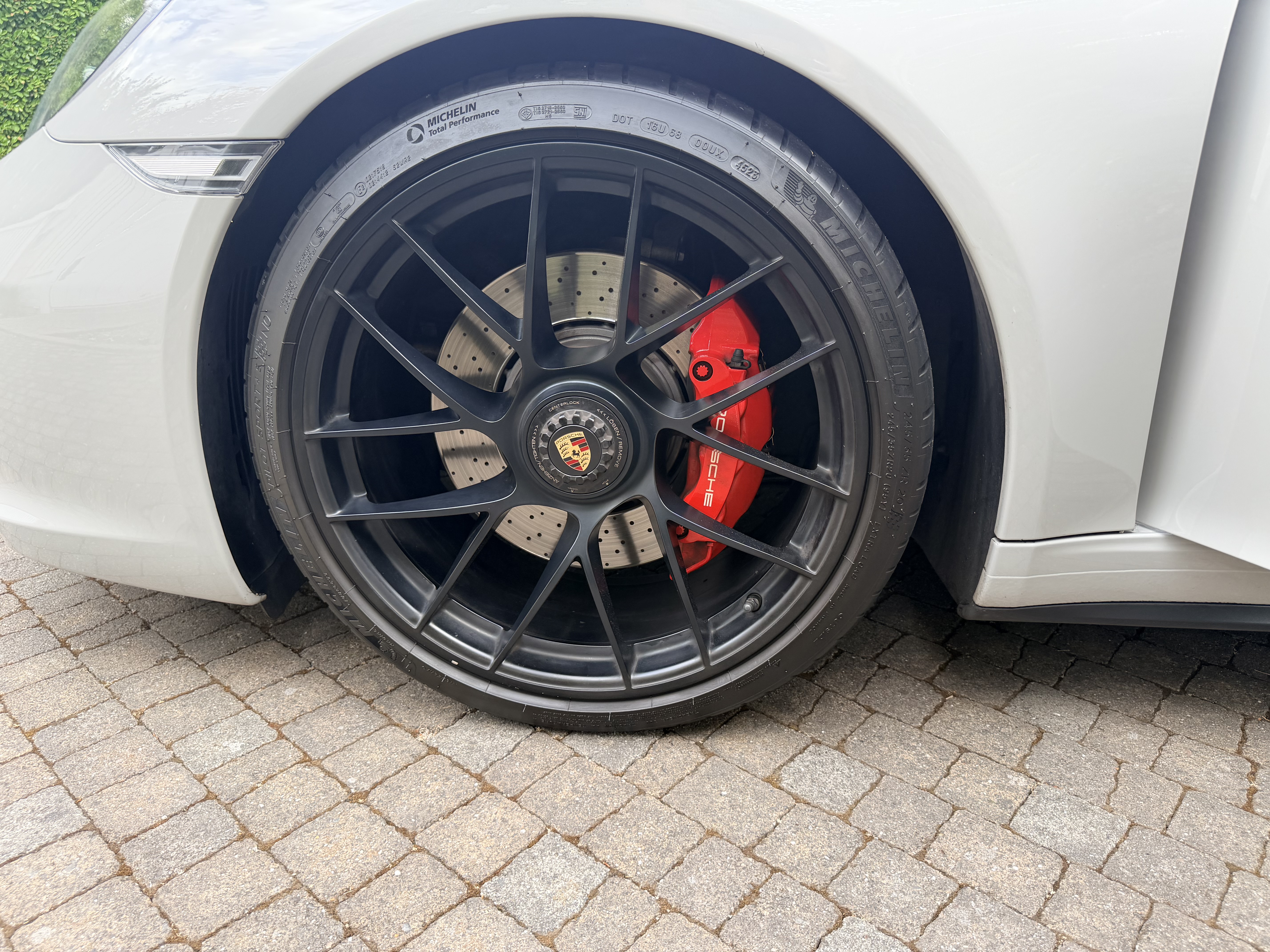 Used 2018 Porsche 911 Targa 4 GTS AWD/4WD image 11