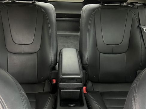 Used 2014 Chevrolet Volt Premium w/ Premium Trim Package image 16
