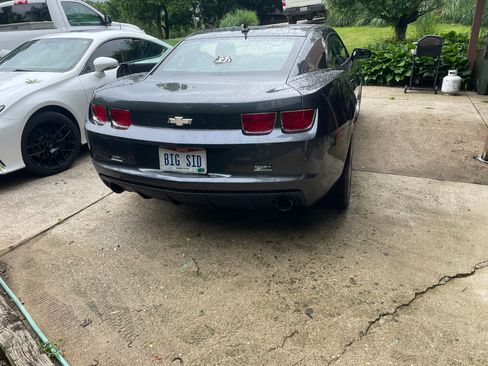 Used 2011 Chevrolet Camaro LS RWD image 2