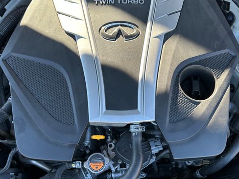 Used 2018 INFINITI Q50 Luxe w/ Essential Package (3.0T Luxe) image 16