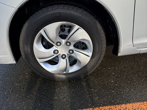 Used 2013 Honda Civic LX image 18