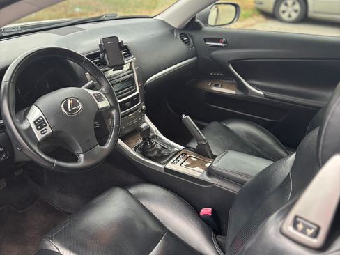 Used 2012 Lexus IS 250C image 12