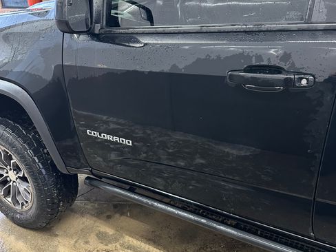 Used 2017 Chevrolet Colorado ZR2 image 13