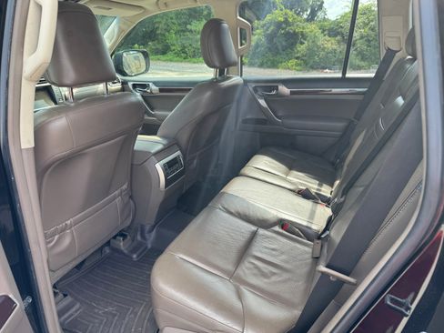 Used 2016 Lexus GX 460 image 16