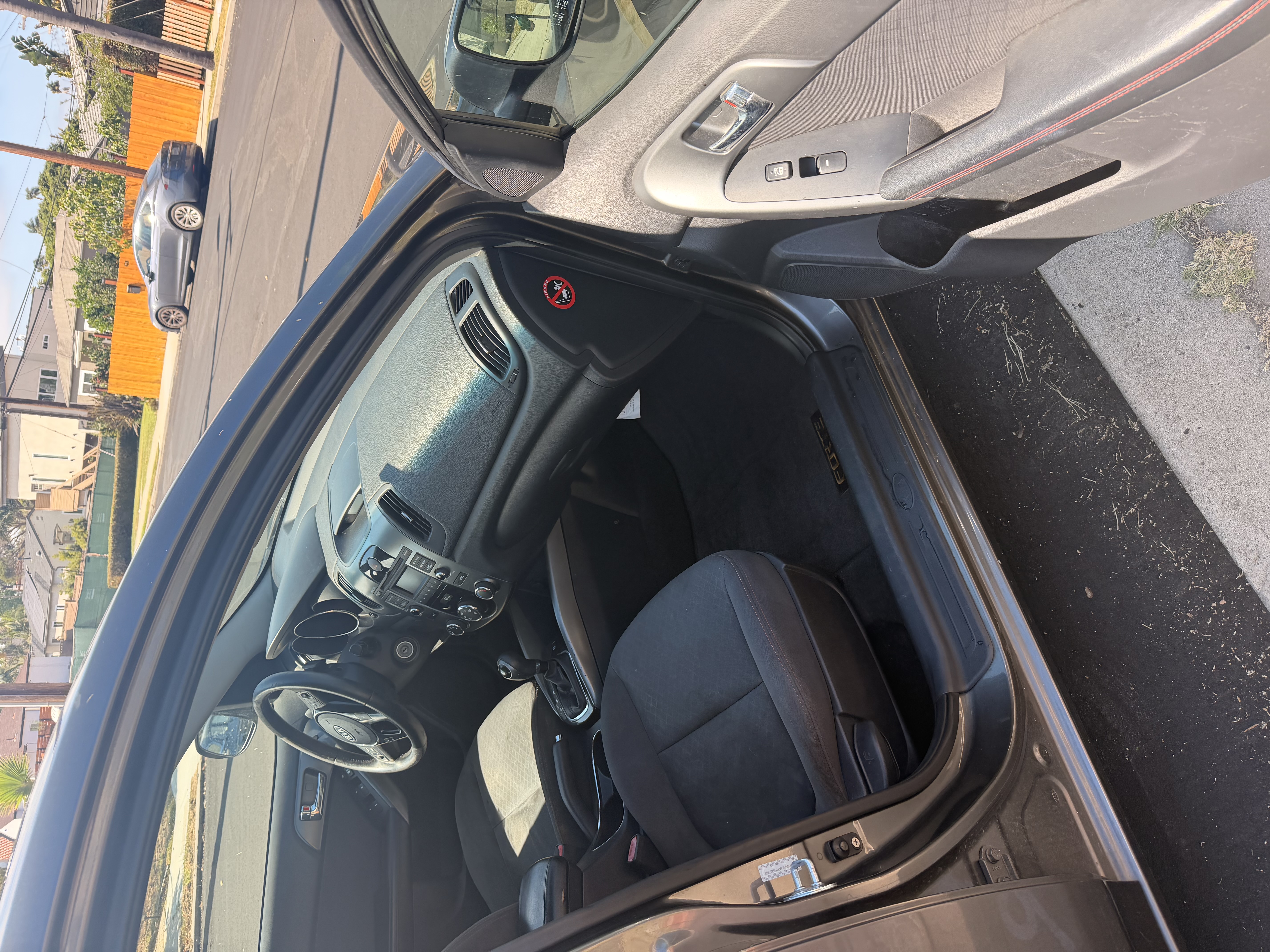 Used 2013 Kia Forte SX FWD image 11