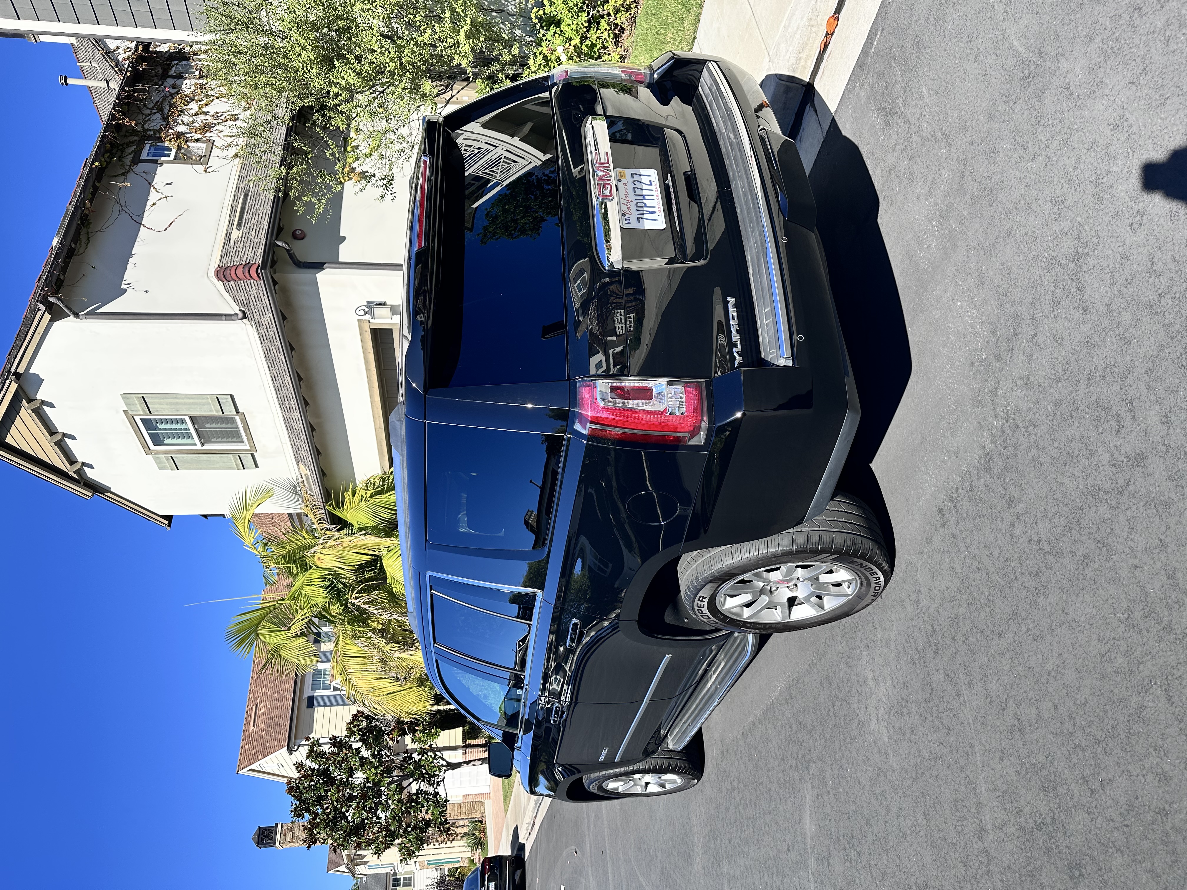 Used 2017 GMC Yukon Denali w/ Open Road Package RWD image 5
