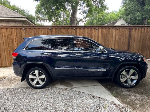 Used 2014 Jeep Grand Cherokee Limited w/ Trailer Tow Group IV RWD image 5